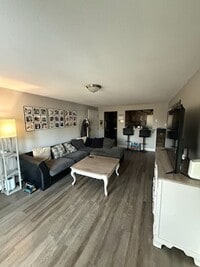 Building Photo - 1 Silvestri Cir