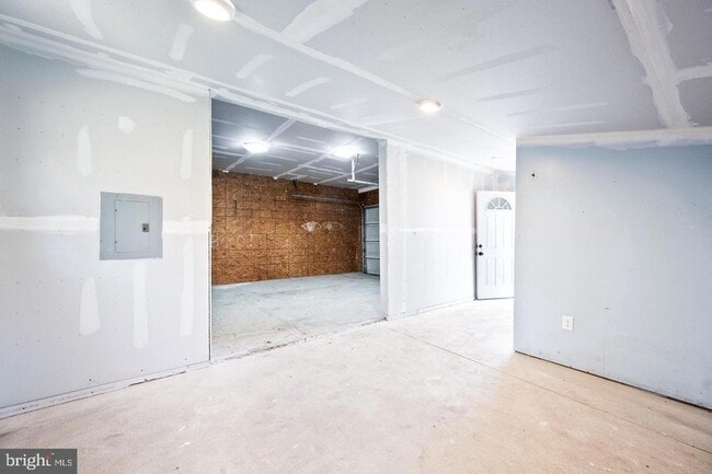 Building Photo - 4316 Massaponax Church Rd