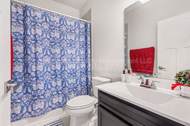 Building Photo - 9306 Mallard Mls Dr