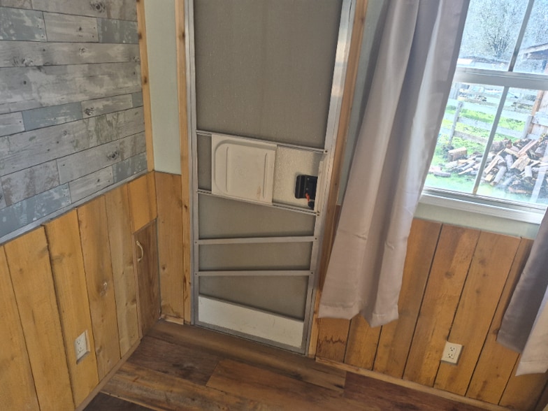 Building Photo - 111 W Grizdale Dr