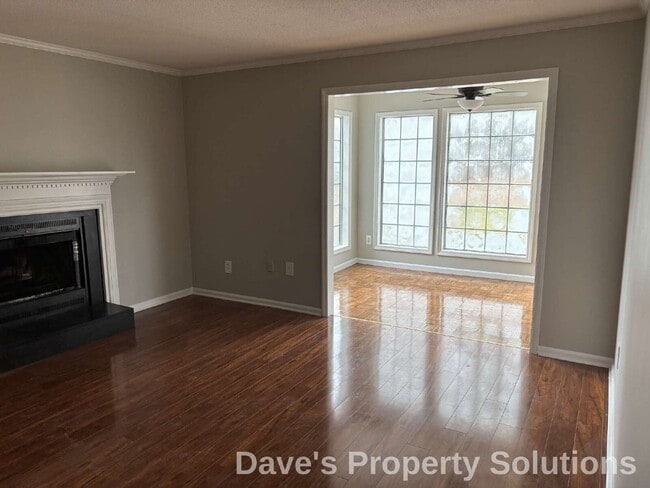 Building Photo - 617 Balfour Rd