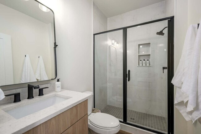Building Photo - 537 S 2470 W