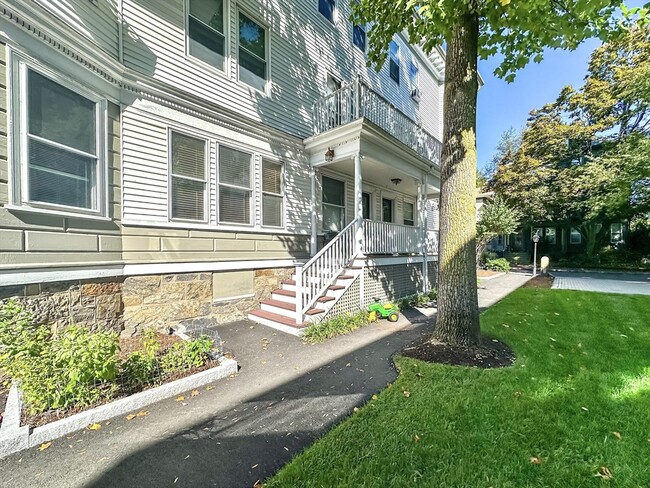 Building Photo - 34 Stanton Rd