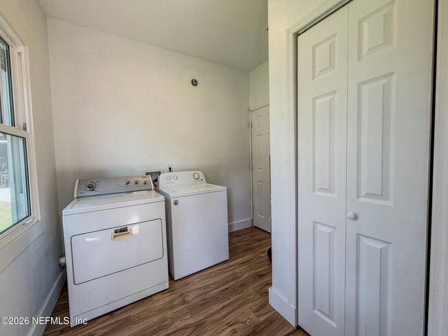 Building Photo - 2589 Post St