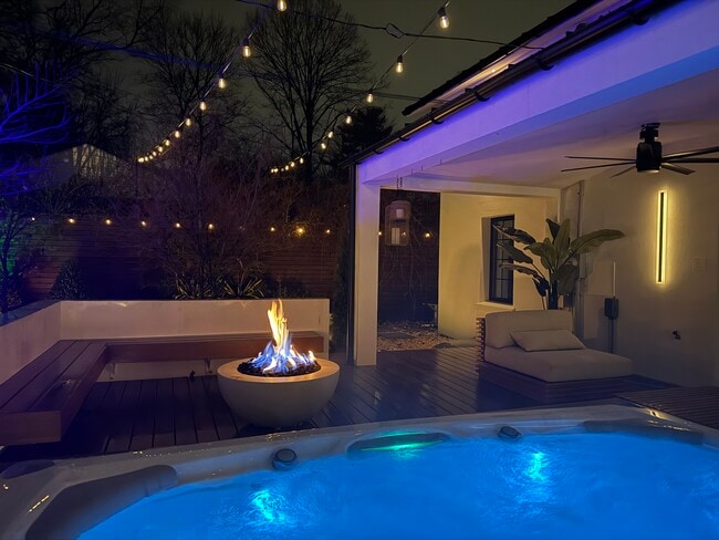 Building Photo - 204 Datura Dr