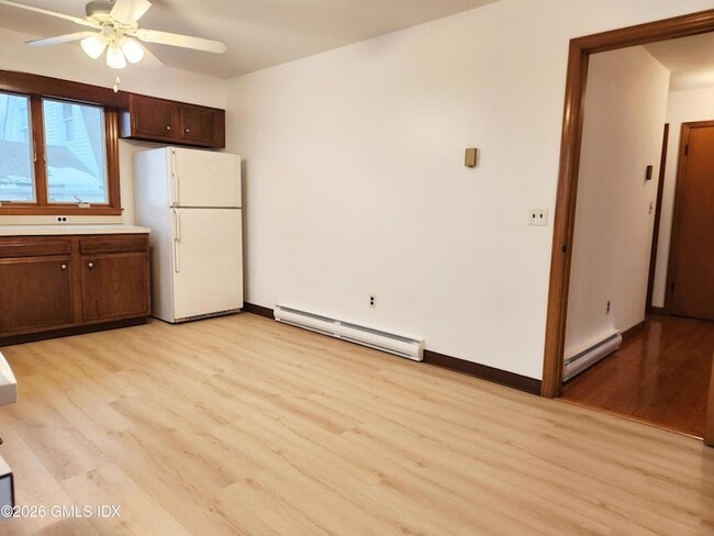 Building Photo - 16 Harold Ave