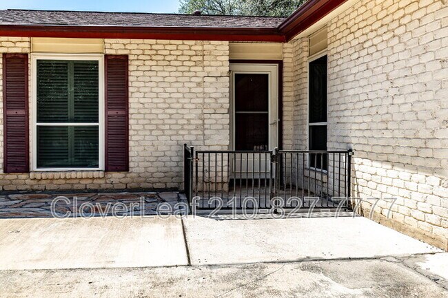 Building Photo - 8246 Phoenix Ave