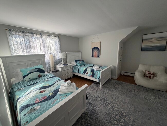 Building Photo - 10 Avery Ave