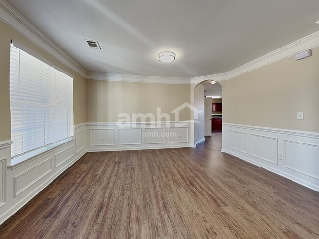 Building Photo - 107 Elba Dr