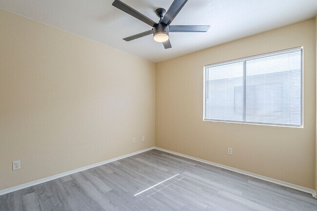 Building Photo - Spacious 3-Bed Tucson Rental with Garage &...