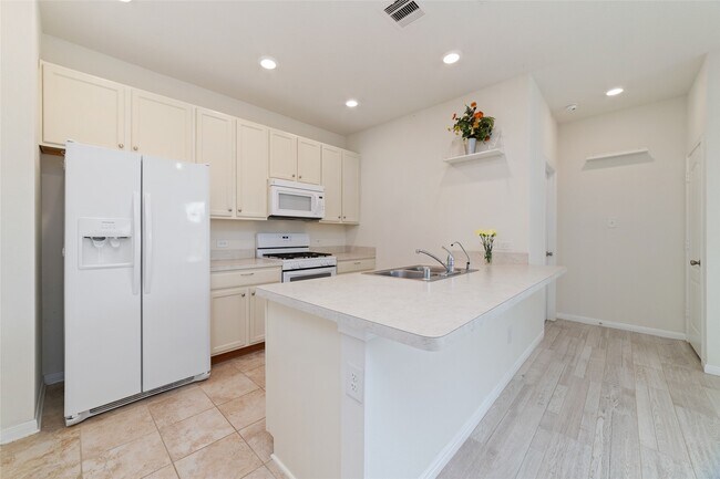 Building Photo - 16615 Chill Brook Dr