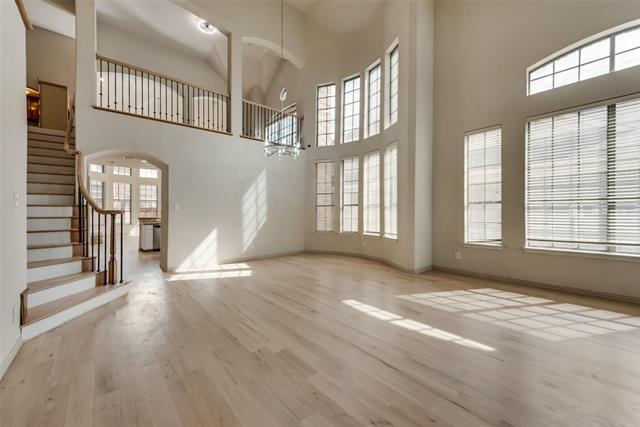 Building Photo - 701 Player Ave