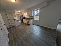 Building Photo - 1565 Chadwick Rd