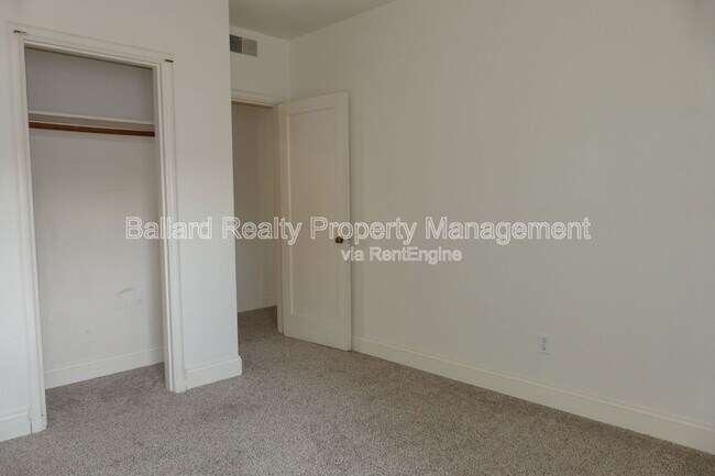 Building Photo - 7751 24th Ave NW