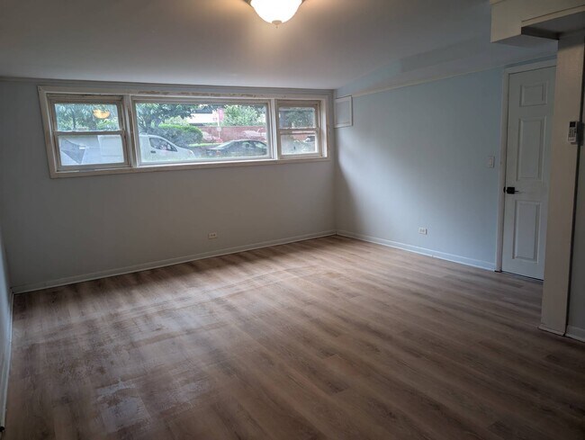 Building Photo - 333 Sherman Ave