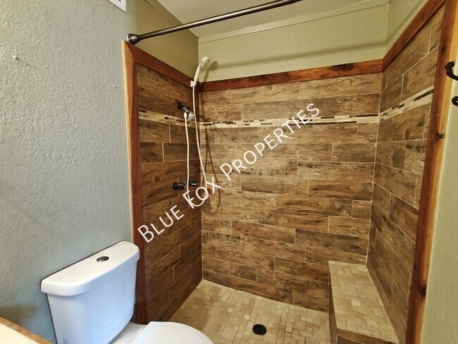 Building Photo - 9742 E Cannon Pl