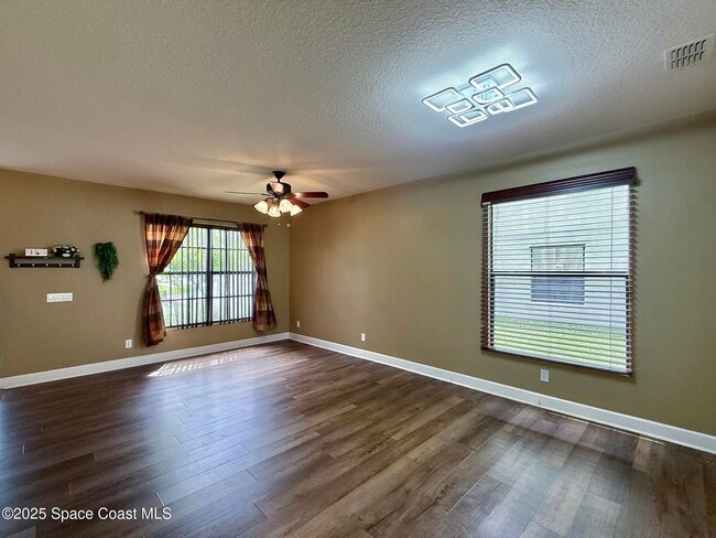 Building Photo - 4020 Millicent Cir