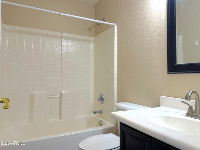 Building Photo - 3545 E Crescent Way