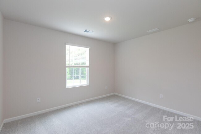 Building Photo - 10350 Chatham Run Ln