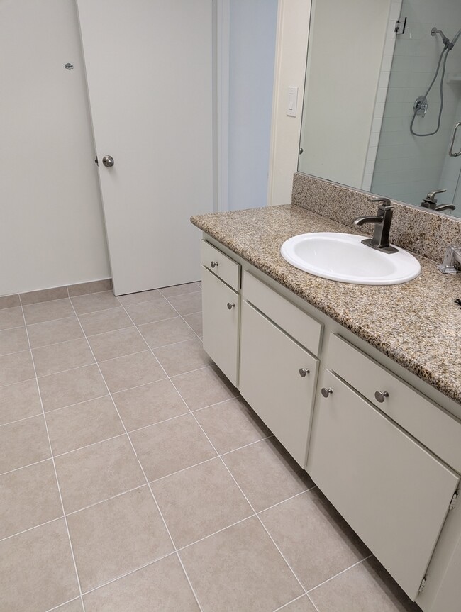 Upstairs bathroom - 2960 W 235th St