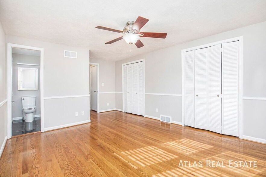 Building Photo - 4412 W 77th Pl