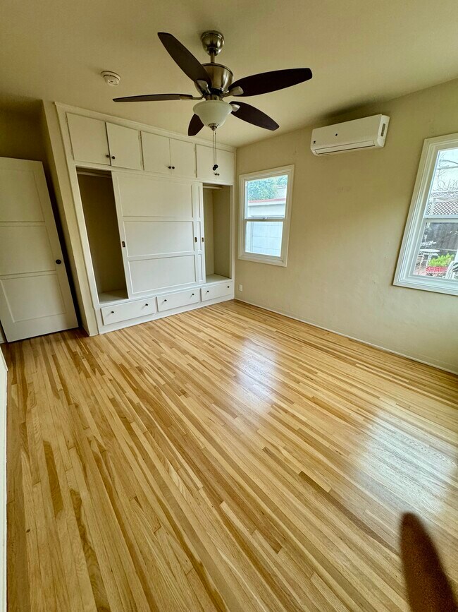 Bedroom 1 - 1923 Talmadge St