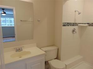 Building Photo - 2918 Ashglen Dr