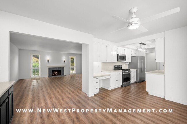 Building Photo - Beautifully upgraded Point Loma 2-bedroom ...