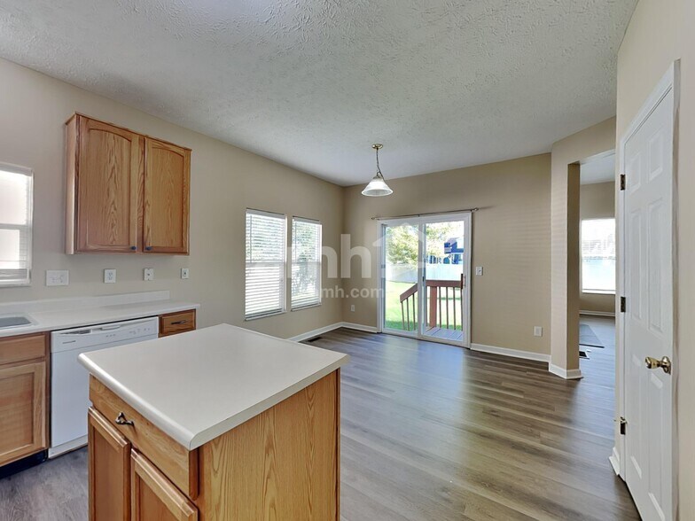 Building Photo - 46 Runkle Dr