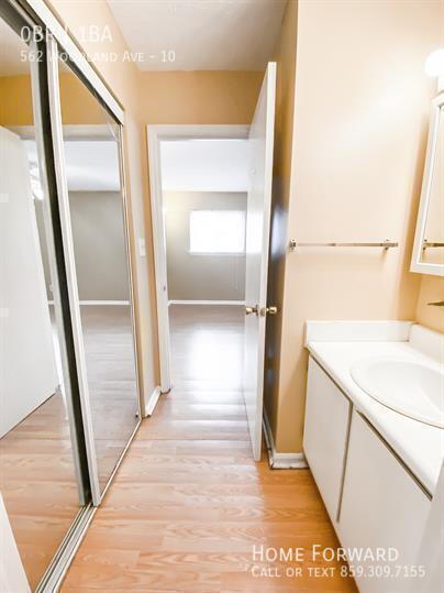 Building Photo - 562 Woodland Ave