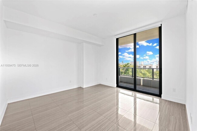 Building Photo - 2960 NE 207th St