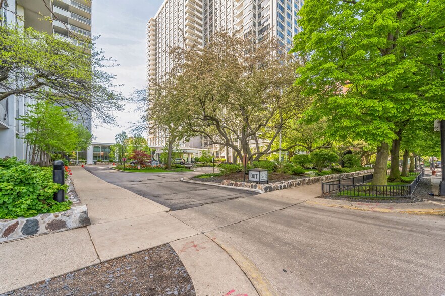 Building Photo - 4250 N Marine Dr