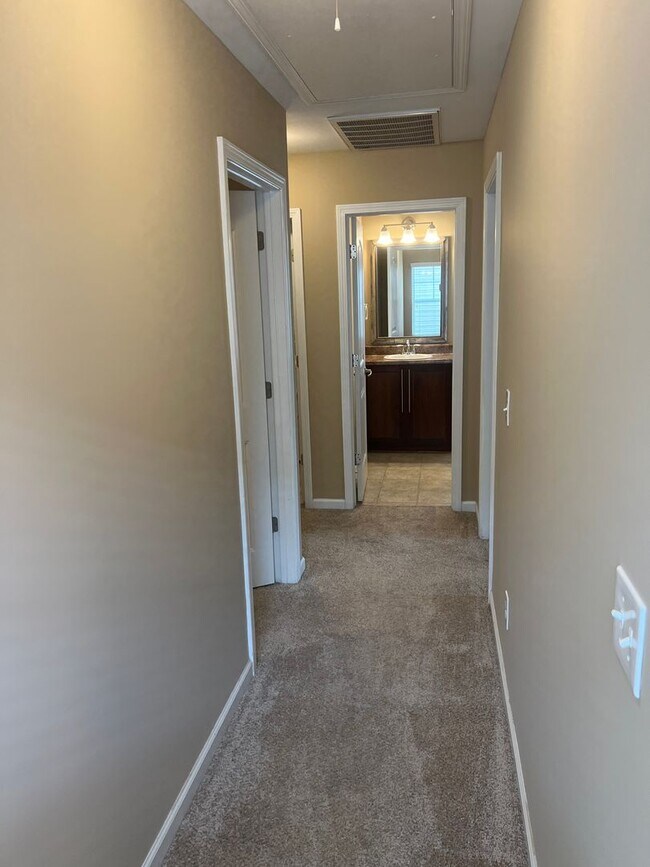 Building Photo - Lovely Home in Palmetto Pointe!-FREE Month Special!