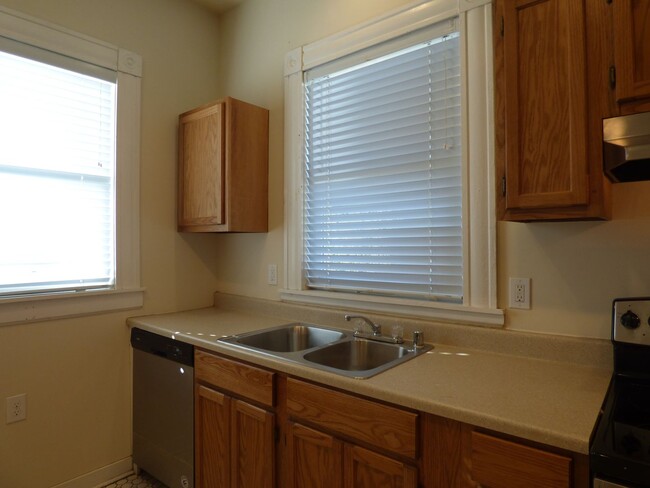 Building Photo - Vintage, Renovated SF House! High Ceilings...