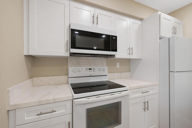 Building Photo - 46869 CA-74