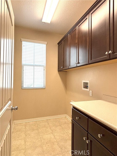 Building Photo - 7450 Silver Saddle Ct