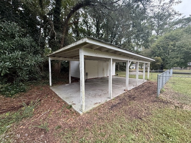 Building Photo - 115 E Sherwood Dr