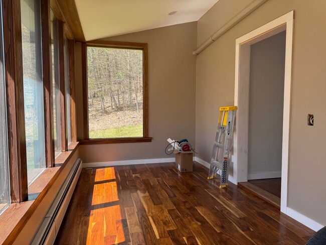 Building Photo - 4-Bedroom 3-Bath House in Quechee