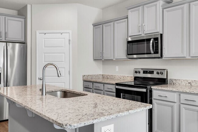 Building Photo - 9512 Mallette Dr