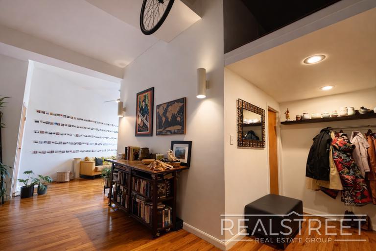 Building Photo - Designer Loft | 2 Bed / 2 Bath | ~1,000 SF | 12’ Wood Ceilings | Prime Prospect Heights