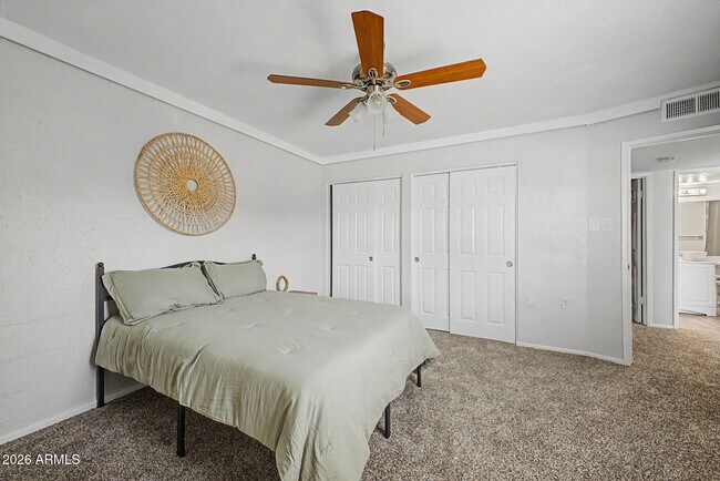 Building Photo - 6240 N 16th St