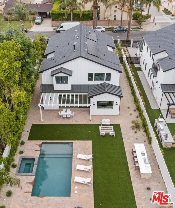 Building Photo - 4475 Mammoth Ave