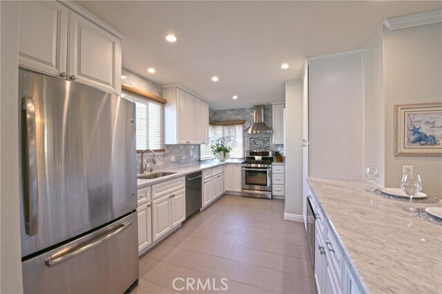 Building Photo - 1319 W Bay Ave