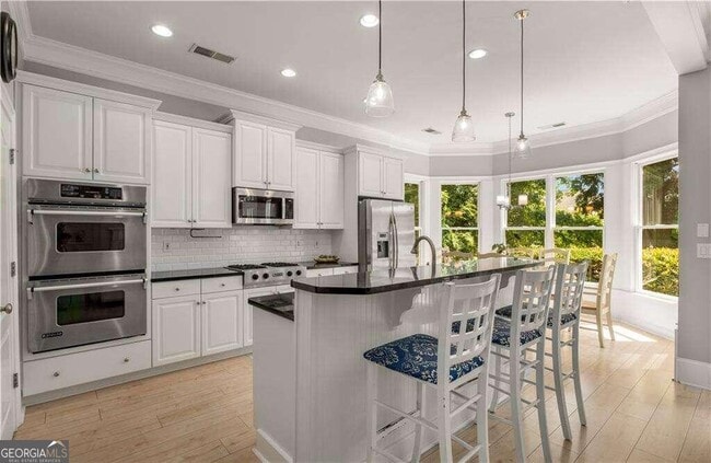 Building Photo - 3733 Paces Park Cir SE