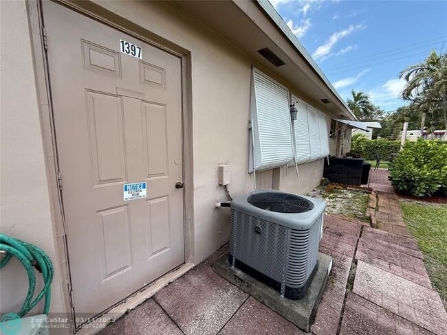 Building Photo - 1397 High Point Way