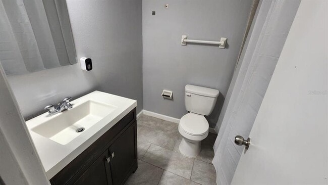 Building Photo - 5990 Braemar Pl