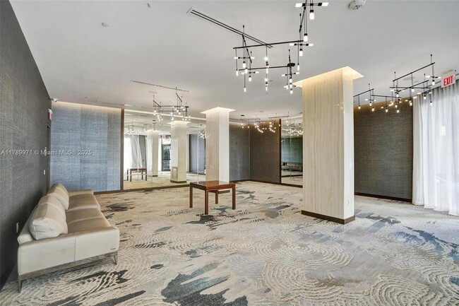 Building Photo - 10175 Collins Ave