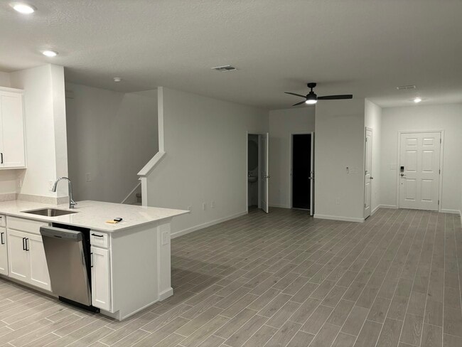 Building Photo - 3491 SE 37th Ct