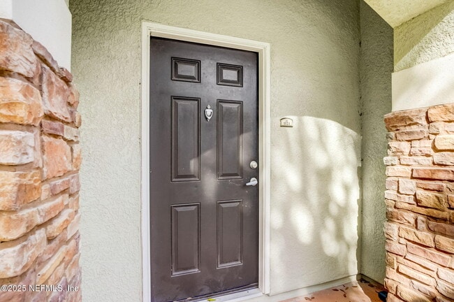 Primary Photo - 8539 Gate Pkwy W