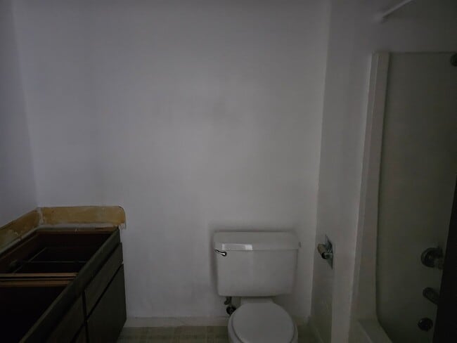 Building Photo - 208 Aquarius Way